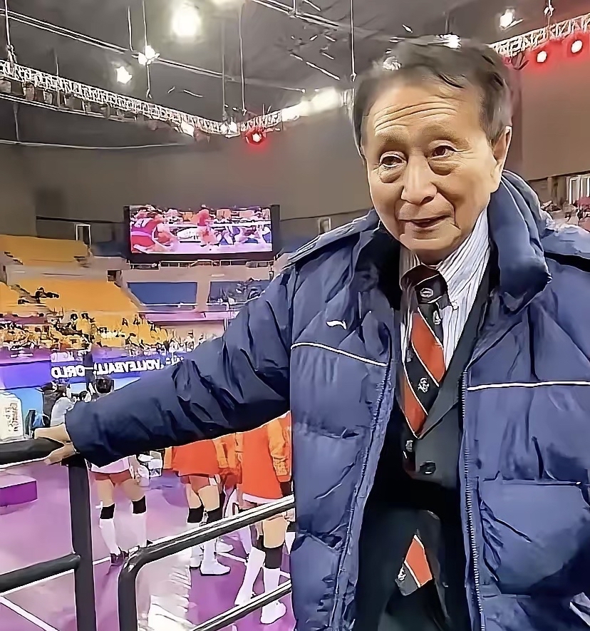 九游-西亚卡姆回归赛场，赛况扑朔迷离首场状态亮眼，利物浦观众沸腾！的简单介绍